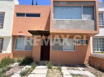 Casa · 147m² · 3 Recámaras · 2 Estacionamientos - Remax Si · Casa Renta El Refugio