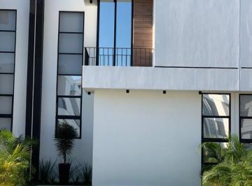 Casa en condominio · 92m² · 3 Recámaras · 2 Estacionamientos · Casa en Condominio en Renta, 2 Niveles, Bahia de Banderas