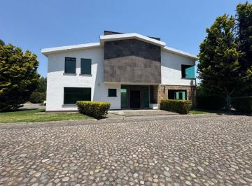 Casa en condominio de 4 habitaciones, Capulhuac · Casa en Condominio de 700 m² con 4 Recámaras en Venta, Capetillo, Cerca Outlet Lerma