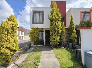 Casa · 85m² · 3 Recámaras · 2 Estacionamientos · Casa en Venta en Hacienda del Valle II | 3 Recámaras, Cerca del Parque Industrial 2000