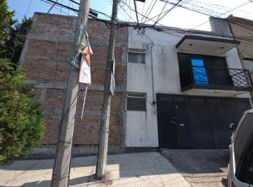 Casa de 4 habitaciones, Benito Juárez · Casa con 148 m² Superficie de Terreno y 4 Recámaras en Venta en San José Insurgentes
