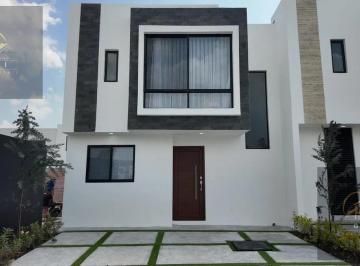 Casa · 125m² · 3 Recámaras · 2 Estacionamientos · Casa en Zákia