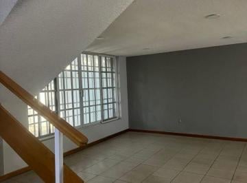 Casa de 4 habitaciones, Guadalajara · Casa Habitacion U Oficinas a Puerta Cerrada en Ladron de Guevara, Guadalajara, Jal.