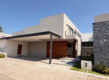 Casa de 4 habitaciones, Querétaro · Renta Casa Nueva, Privada Sabinos, Jurica, Querétaro.