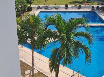 Departamento de 3 habitaciones, Benito Juárez · Departamento en Zona Hotelera del Lado de La Laguna con Alberca y Área Verdes en Cancún