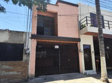 Casa de 2 habitaciones, Zapopan · Casa en Venta en Colonia Agrícola | Estilo Rústico