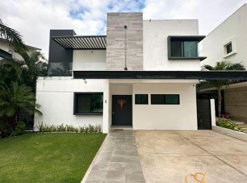 Casa de 4 habitaciones, Benito Juárez · Casa en Venta y Renta en Residencial Lagos del Sol, Cancún