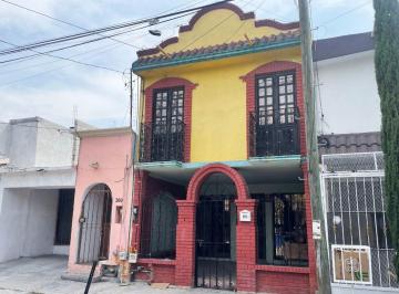 Casa de 4 habitaciones, Saltillo · Casa en Renta Amueblada en Oceanía Boulevares