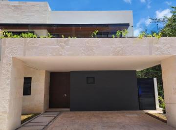 Casa · 256m² · 4 Recámaras · 3 Estacionamientos · Casa Venta Cancun Residencial Via Cumbres