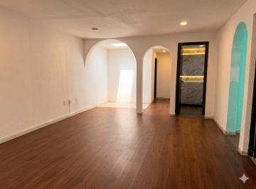 Casa uso de suelo de 3 habitaciones, Gustavo A. Madero · Casa Para Oficinas y Consultorios