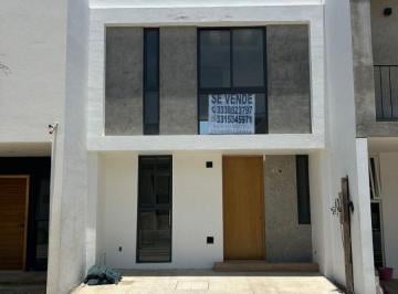 Casa en condominio de 3 habitaciones, San Pedro Tlaquepaque · Coto Cima Alto Sur