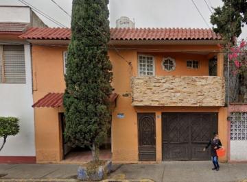 Casa de 3 habitaciones, Iztacalco · Casa en Venta en Puebla, Agrícola Pantitlán, Iztacalco.