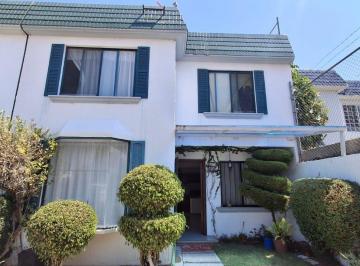 Casa · 141m² · 3 Recámaras · 3 Estacionamientos · Casa en Venta en Centro de San Juan del Río