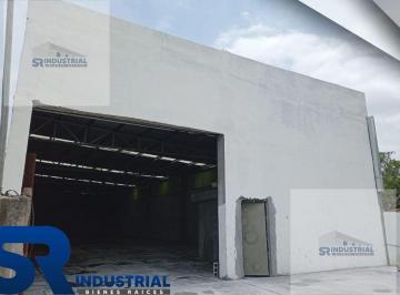 Bodega comercial · 588m² · 3 Estacionamientos · Galpón - Emiliano Zapata