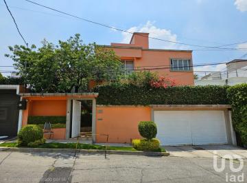 Casa · 395m² · 3 Recámaras · 3 Estacionamientos · Casa en Venta en Lomas de Tecamachalco