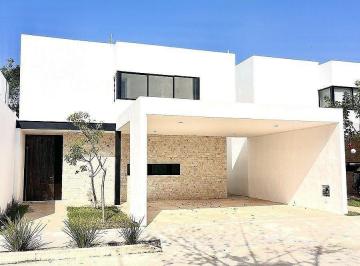 Casa de 3 habitaciones, Mérida · Casa en Renta Mérida, Temozón Norte | 3 Recámaras | 227 m²