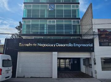 Edificio · 900m² · 3 Estacionamientos · Edificio en Venta o en Renta, Calle 12 de Octubre, Muy Cerca a La Av Juarez, Pachuca, Hgo.