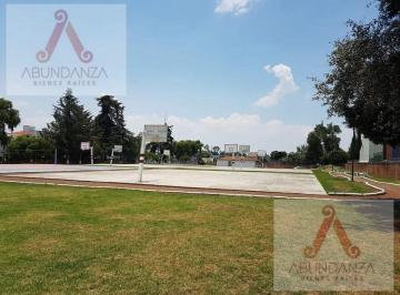 Terreno / Lote · 230m² · Terreno en Venta Zona Aeropuerto Toluca