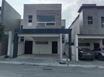 Casa de 3 habitaciones, Guadalupe · Casa en Renta en Residencial Las Plazas en Guadalupe, Zona Guadalupe
