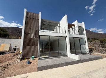 Casa de 2 habitaciones, Jocotepec · Casa en Venta en San Juan Cosalá Jal