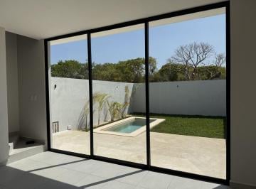 Casa de 3 habitaciones, Mérida · Town House con Recámara en Planta Baja en Temozón Norte, Mérida