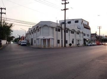 Edificio · 926m² · Edificio Comercial en Bernardo Reyes
