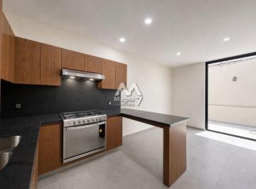 Casa de 4 habitaciones, Zapopan · Casa en Renta en Solares Residencial