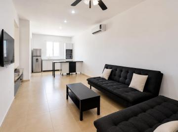 Casa en condominio de 3 habitaciones, Solidaridad · Casa en Condominio de Dos Pisos en Real del Sol.