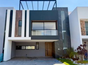 Casa de 4 habitaciones, San Andrés Cholula · Casa en Venta en Lomas de Angelópolis en Parque Sonora