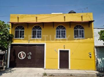 Casa · 247m² · 4 Recámaras · 1 Estacionamiento · Casa en Venta en Col. San Isidro en Tecoman, Colima