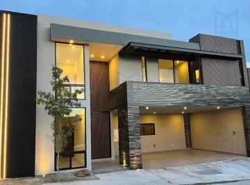 Casa · 303m² · 3 Recámaras · 3 Estacionamientos · 1105 - Casa en Venta Residencial Bosques de Las Misiones Carretera Nacional