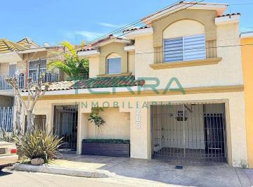 Casa de 5 habitaciones, Tijuana · Casa en Venta - Playas de Tijuana Seccion Jardines