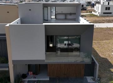 Casa · 289m² · 4 Recámaras · Casa en El Eden