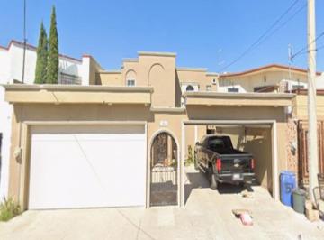 Casa de 4 habitaciones, Matamoros · Casa en Venta en Victoria, Heroica Matamoros