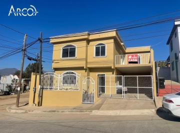 Casa · 220m² · 4 Recámaras · 1 Estacionamiento · Casa en Venta
