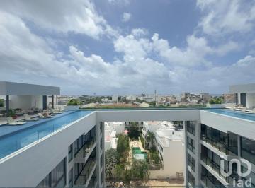 Departamento · 58m² · 1 Recámara · 1 Estacionamiento · Departamento Suite, Venta. Centro de Playa del Carmen Alberca y Servicio de Restaurante en Rootop.