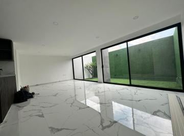 Casa · 230m² · 3 Recámaras · 2 Estacionamientos · Casa en Venta en Lomas de Angelópolis III