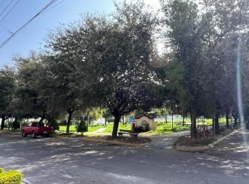 Casa · 200m² · 3 Recámaras · 2 Estacionamientos · Casa en Venta en Cima de Las Cumbres