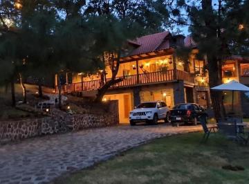 Casa de 4 habitaciones, Mazamitla · Cabaña en Venta Fracc. Montecielo, Mazamitla, Jalisco.