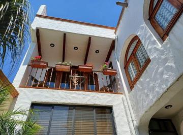 39d2f904dfe4dbe80e0bc6c3b1c130ecde8d2957575e9eaa43fa4c2448d4c61b · Preciosa Casa Colonial en Venta en Lomas de Las Águilas.