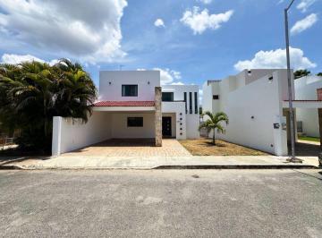Casa en condominio de 3 habitaciones, Mérida · Bonita Casa de Tres Recámaras en Venta en Palmerales de Altabrisa