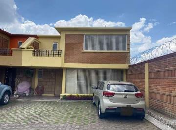 Casa · 3 Recámaras · 2 Estacionamientos · Casa en San Felipe Tlalmimilolpan