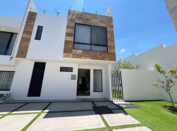 Casa en condominio · 182m² · 3 Recámaras · 2 Estacionamientos · Casa en Condominio - Fraccionamiento Zibatá