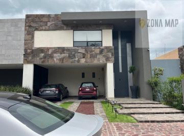 Casa · 350m² · 3 Recámaras · 4 Estacionamientos · Casa en La Campiña del Bosque