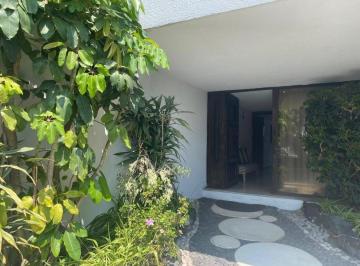Casa · 420m² · 3 Recámaras · 2 Estacionamientos · Casa en Venta en La Herradura
