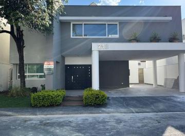 Casa de 3 habitaciones, Monterrey · Casa en Renta Frac. El Vergel Carretera Nacional