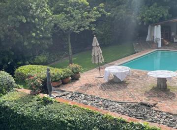 Casa · 580m² · 9 Recámaras · Casa en Venta en Tepoztlán
