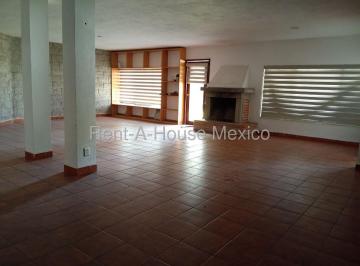 Casa de 4 habitaciones, Querétaro · Casa en Renta de Gran Formato - 700 m² de Construcción | Amplios Espacios y Jardín en Querétaro