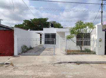 Casa de 3 habitaciones, Mérida · Casa en Venta, 3 Recamaras, 2 Baños, Yucalpetén, Mérida