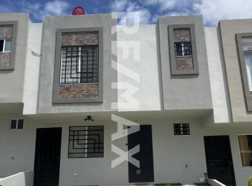 Casa · 75m² · 3 Recámaras · 2 Estacionamientos · Casa en Renta en Burdeos Residencial Santa Fe en Tijuana Bc - (4)